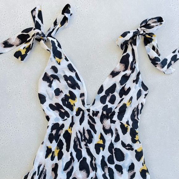 Ezra Cute and Flirty Animal Print Summer Romper S - Picture 4 of 9